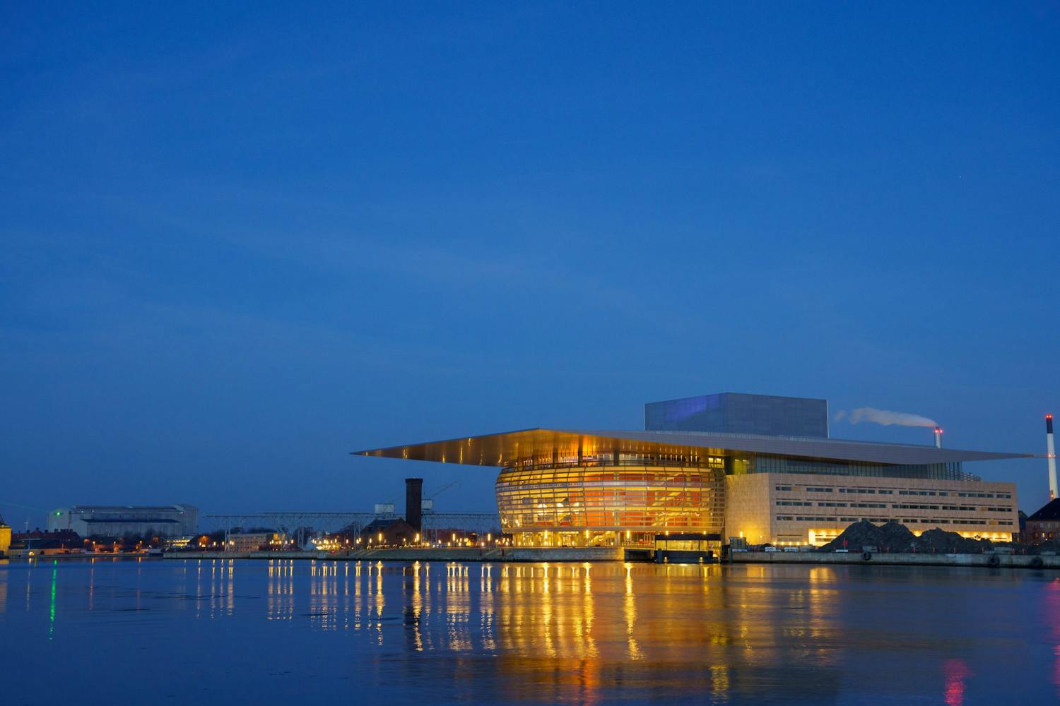 dsc04539 lr QAPc SgOAbJI yOJsY Iltakuva sinisellä hetkellä